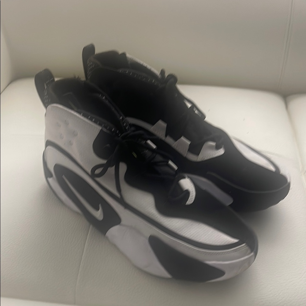 Nike Black and White